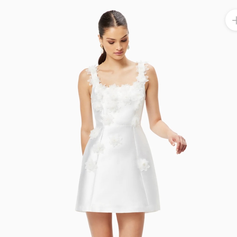 ELLIATT Elder Dress in White